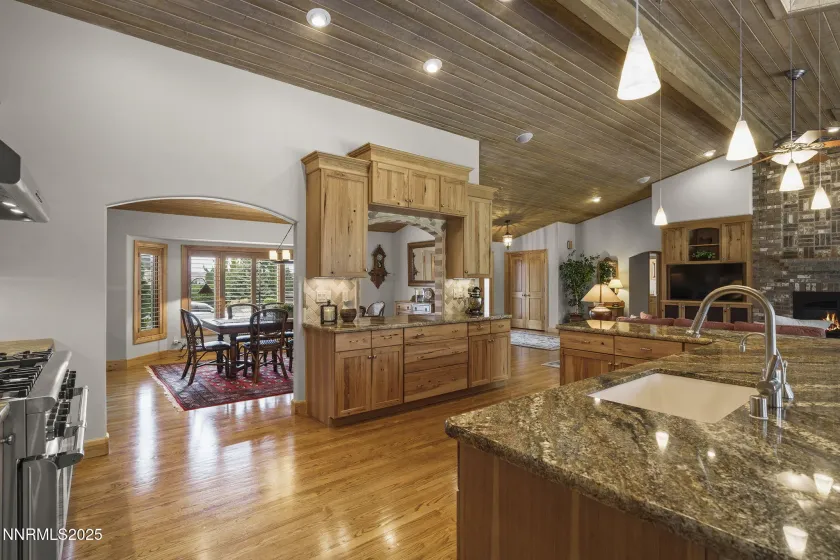 2270 Applewood, Reno, Nevada 89509, 4 Bedrooms Bedrooms, ,5 BathroomsBathrooms,Residential,Residential,Applewood,250053573