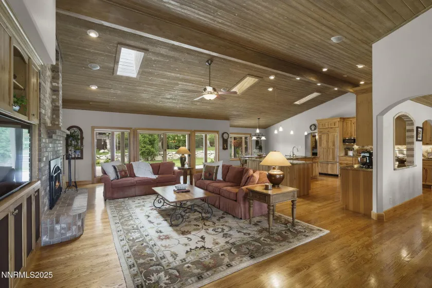 2270 Applewood, Reno, Nevada 89509, 4 Bedrooms Bedrooms, ,5 BathroomsBathrooms,Residential,Residential,Applewood,250053573