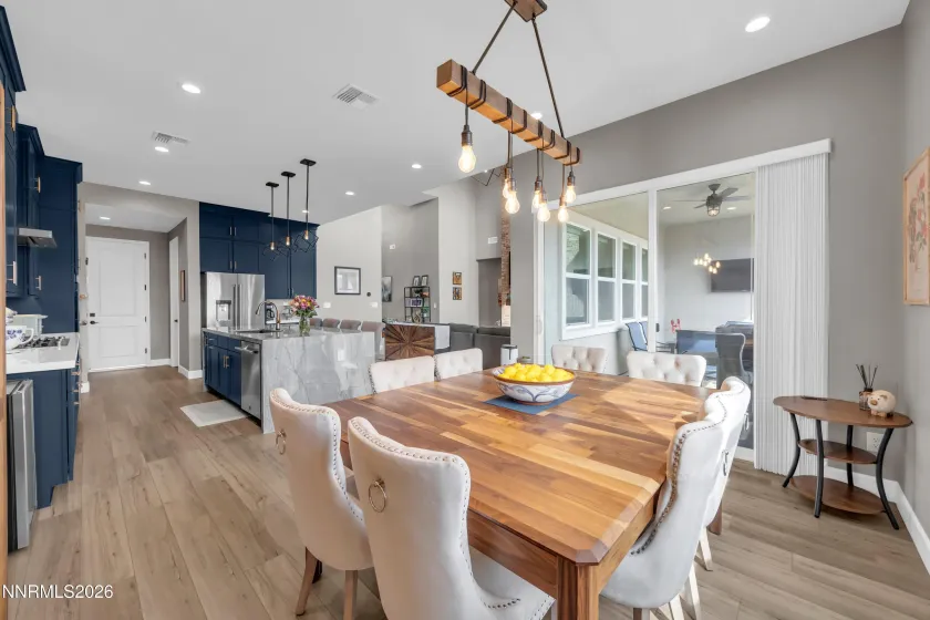 7572 Calypso, Sparks, Nevada 89436, 4 Bedrooms Bedrooms, ,4 BathroomsBathrooms,Residential,Residential,Calypso,260003039