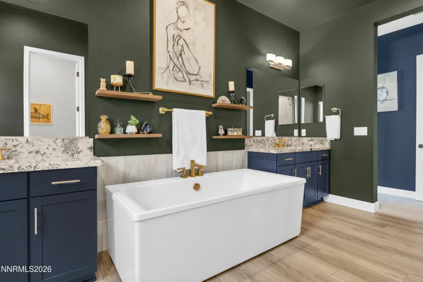 7572 Calypso, Sparks, Nevada 89436, 4 Bedrooms Bedrooms, ,4 BathroomsBathrooms,Residential,Residential,Calypso,260003039