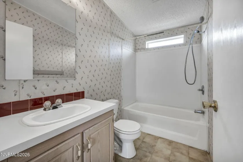 5107 Leon, Sun Valley, Nevada 89433, 3 Bedrooms Bedrooms, ,2 BathroomsBathrooms,Residential,Residential,Leon,260003040