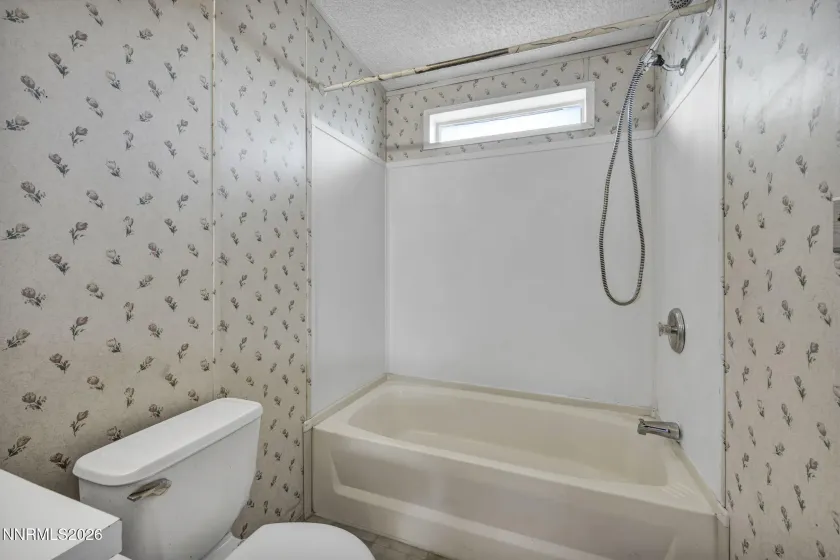 5107 Leon, Sun Valley, Nevada 89433, 3 Bedrooms Bedrooms, ,2 BathroomsBathrooms,Residential,Residential,Leon,260003040