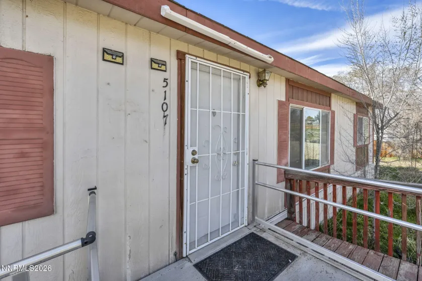 5107 Leon, Sun Valley, Nevada 89433, 3 Bedrooms Bedrooms, ,2 BathroomsBathrooms,Residential,Residential,Leon,260003040
