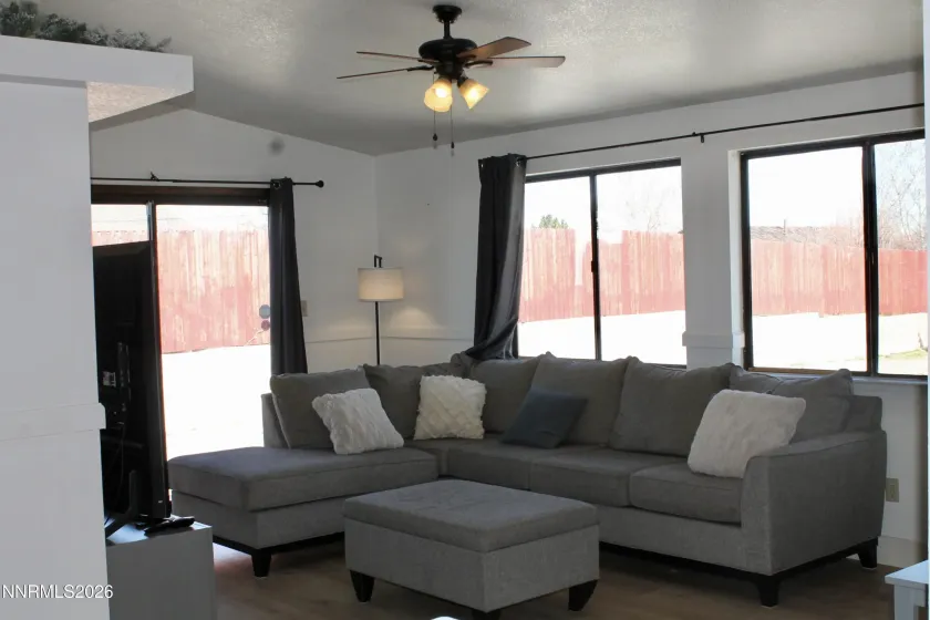 11000 Bighorn, Reno, Nevada 89508, 3 Bedrooms Bedrooms, ,2 BathroomsBathrooms,Residential,Residential,Bighorn,260003042