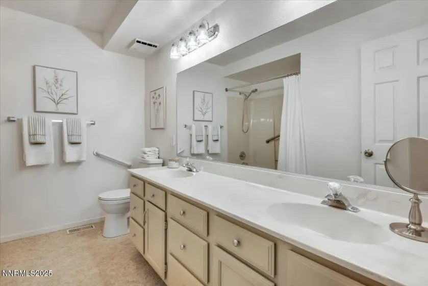 634 Travis, Carson City, Nevada 89701, 2 Bedrooms Bedrooms, ,2 BathroomsBathrooms,Residential,Residential,Travis,260003049