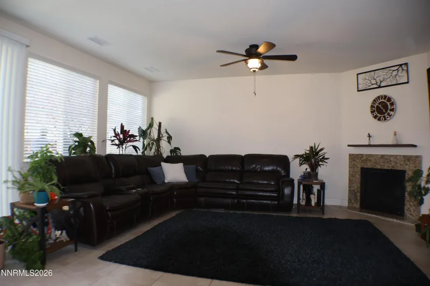 2056 Whitecliff, Reno, Nevada 89521, 3 Bedrooms Bedrooms, ,3 BathroomsBathrooms,Residential,Residential,Whitecliff,260003050