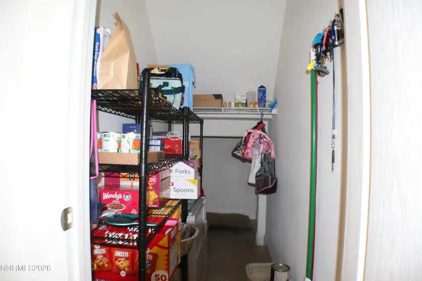 2056 Whitecliff, Reno, Nevada 89521, 3 Bedrooms Bedrooms, ,3 BathroomsBathrooms,Residential,Residential,Whitecliff,260003050