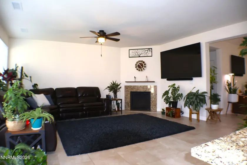 2056 Whitecliff, Reno, Nevada 89521, 3 Bedrooms Bedrooms, ,3 BathroomsBathrooms,Residential,Residential,Whitecliff,260003050