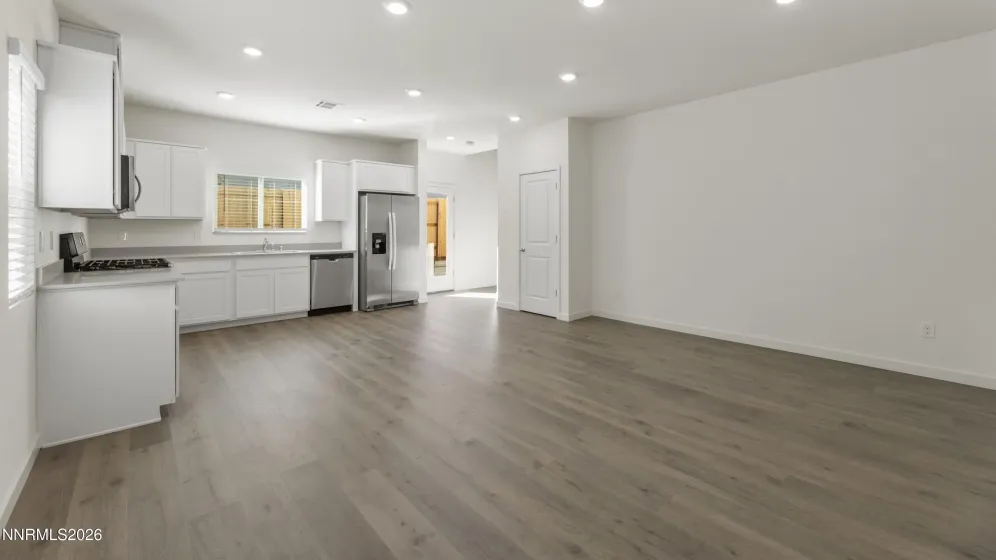 8394 Vermilion, Reno, Nevada 89506, 3 Bedrooms Bedrooms, ,3 BathroomsBathrooms,Residential,Residential,Vermilion,260003051