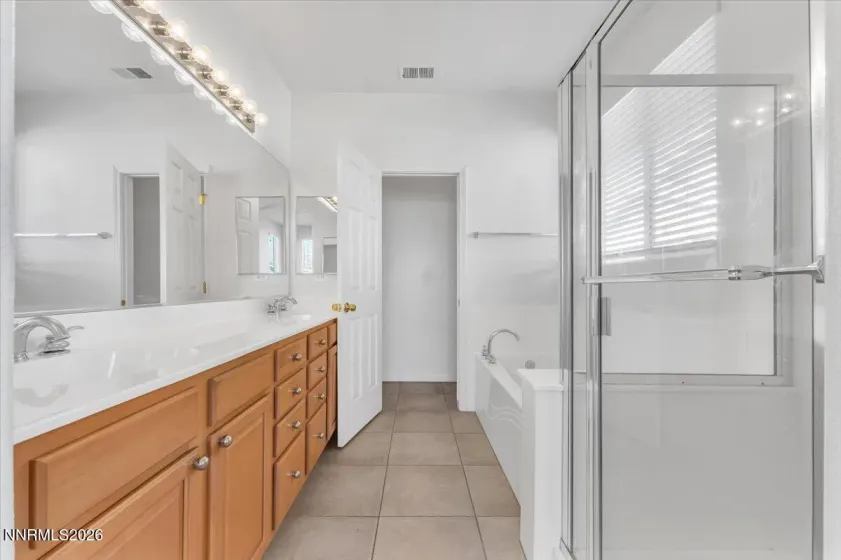 10543 Iron Point, Reno, Nevada 89521, 3 Bedrooms Bedrooms, ,2 BathroomsBathrooms,Residential,Residential,Iron Point,260003053