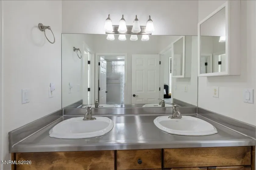 1026 Desert Jewel, Reno, Nevada 89511, 3 Bedrooms Bedrooms, ,3 BathroomsBathrooms,Residential,Residential,Desert Jewel,260003052