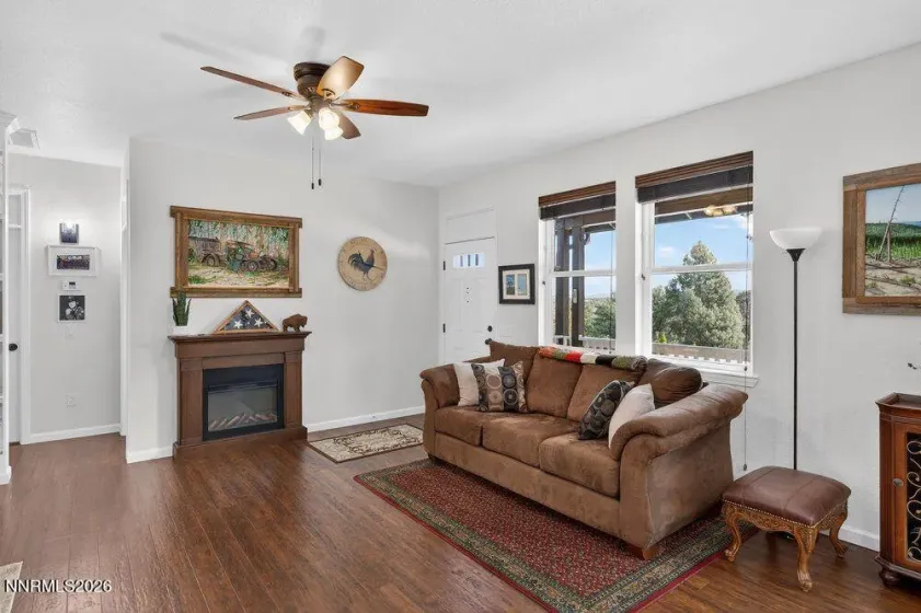 2300 Cartwright, Reno, Nevada 89521, 3 Bedrooms Bedrooms, ,2 BathroomsBathrooms,Residential,Residential,Cartwright,260003054