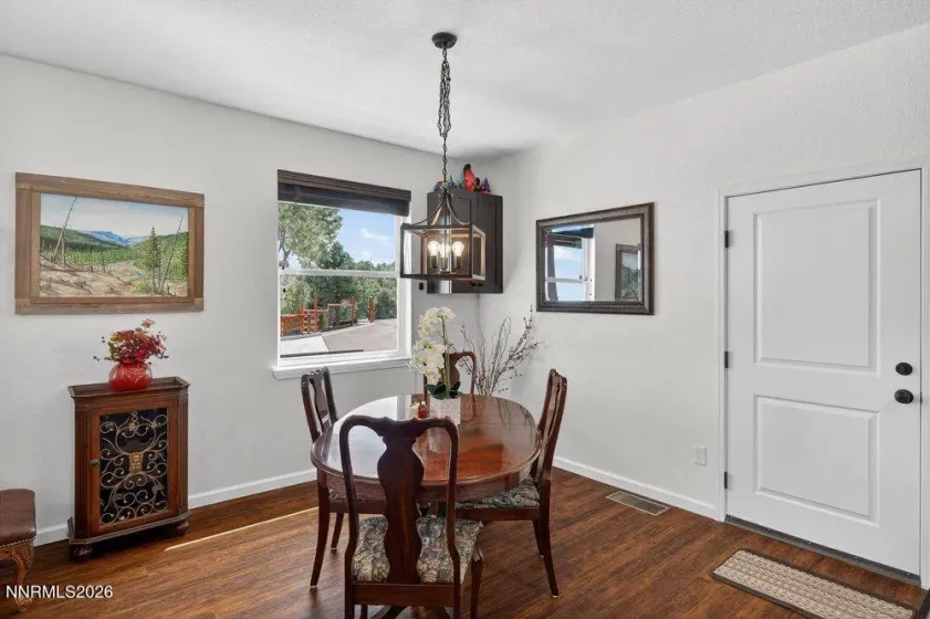 2300 Cartwright, Reno, Nevada 89521, 3 Bedrooms Bedrooms, ,2 BathroomsBathrooms,Residential,Residential,Cartwright,260003054