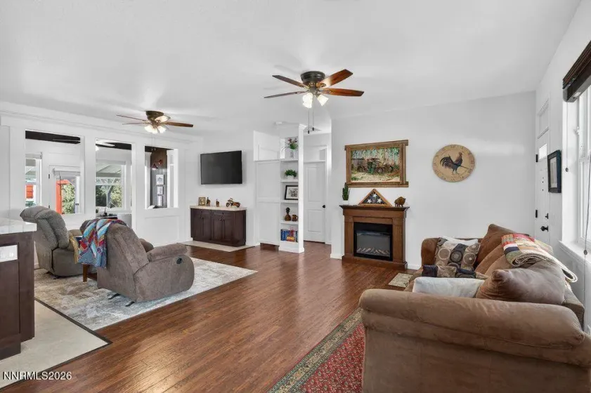 2300 Cartwright, Reno, Nevada 89521, 3 Bedrooms Bedrooms, ,2 BathroomsBathrooms,Residential,Residential,Cartwright,260003054