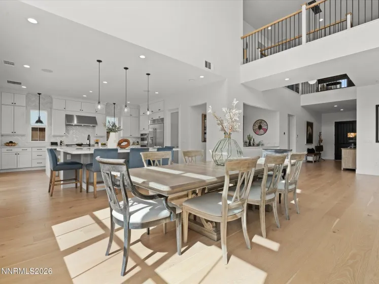 718 Marewood, Reno, Nevada 89511, 5 Bedrooms Bedrooms, ,6 BathroomsBathrooms,Residential,Residential,Marewood,260003060