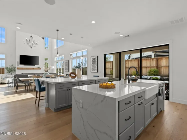 718 Marewood, Reno, Nevada 89511, 5 Bedrooms Bedrooms, ,6 BathroomsBathrooms,Residential,Residential,Marewood,260003060