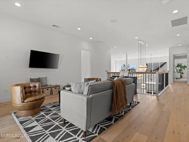 718 Marewood, Reno, Nevada 89511, 5 Bedrooms Bedrooms, ,6 BathroomsBathrooms,Residential,Residential,Marewood,260003060