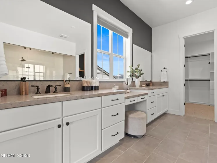 718 Marewood, Reno, Nevada 89511, 5 Bedrooms Bedrooms, ,6 BathroomsBathrooms,Residential,Residential,Marewood,260003060