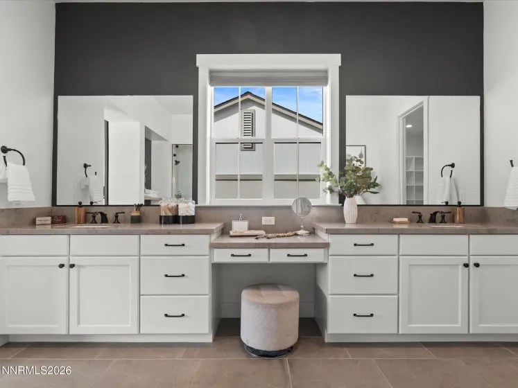 718 Marewood, Reno, Nevada 89511, 5 Bedrooms Bedrooms, ,6 BathroomsBathrooms,Residential,Residential,Marewood,260003060