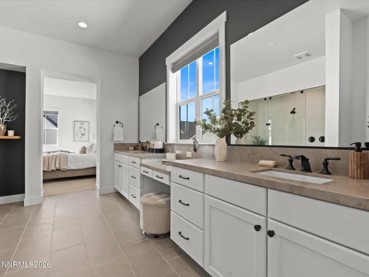 718 Marewood, Reno, Nevada 89511, 5 Bedrooms Bedrooms, ,6 BathroomsBathrooms,Residential,Residential,Marewood,260003060