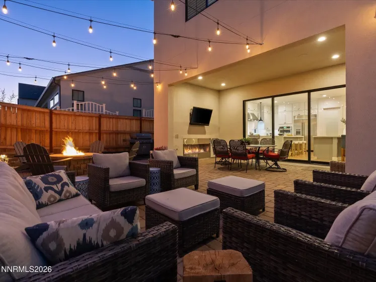 718 Marewood, Reno, Nevada 89511, 5 Bedrooms Bedrooms, ,6 BathroomsBathrooms,Residential,Residential,Marewood,260003060