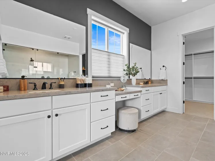 718 Marewood, Reno, Nevada 89511, 5 Bedrooms Bedrooms, ,6 BathroomsBathrooms,Residential,Residential,Marewood,260003060