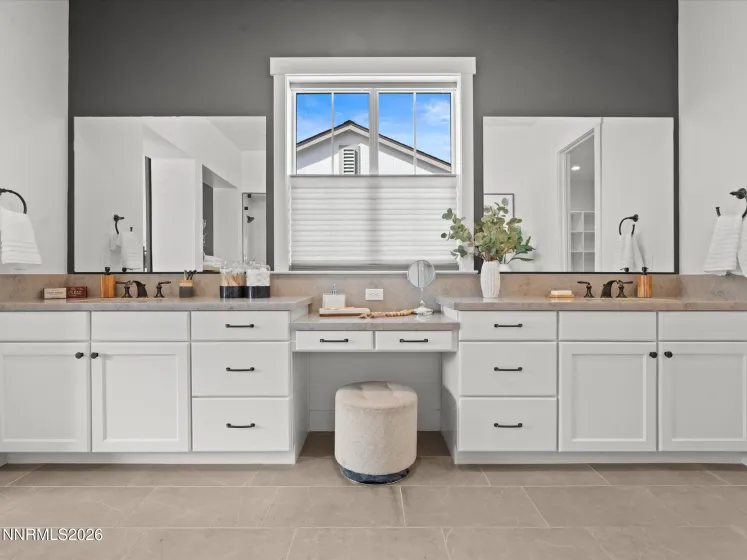 718 Marewood, Reno, Nevada 89511, 5 Bedrooms Bedrooms, ,6 BathroomsBathrooms,Residential,Residential,Marewood,260003060