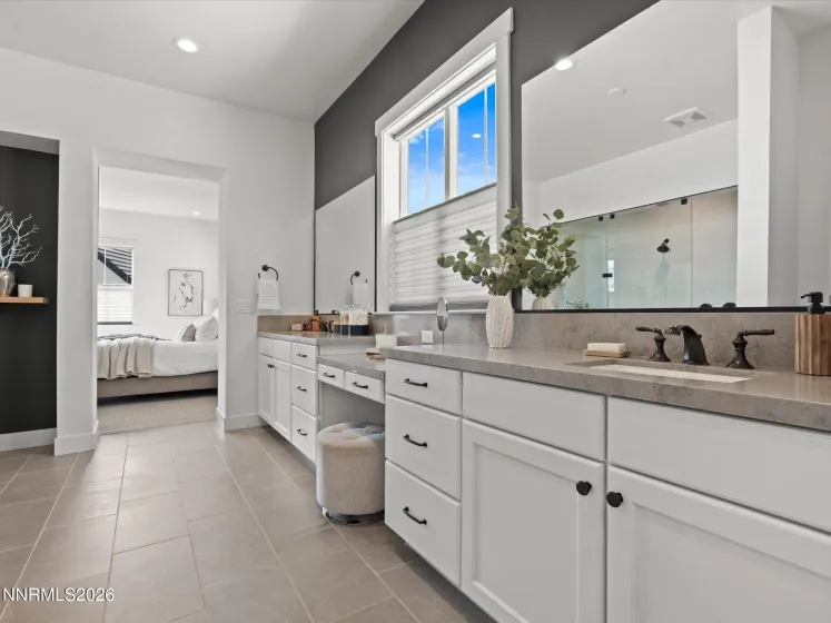 718 Marewood, Reno, Nevada 89511, 5 Bedrooms Bedrooms, ,6 BathroomsBathrooms,Residential,Residential,Marewood,260003060