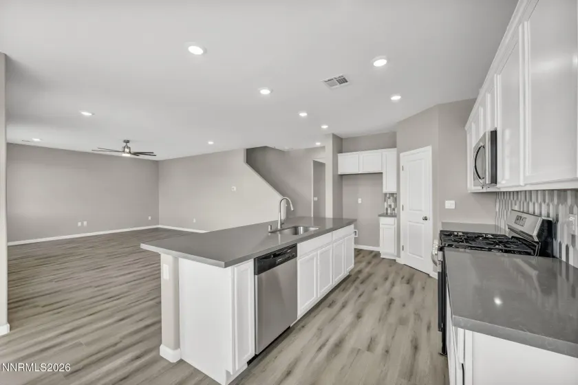 6652 Morgan Mill, Carson City, Nevada 89701, 3 Bedrooms Bedrooms, ,3 BathroomsBathrooms,Residential,Residential,Morgan Mill,260003064