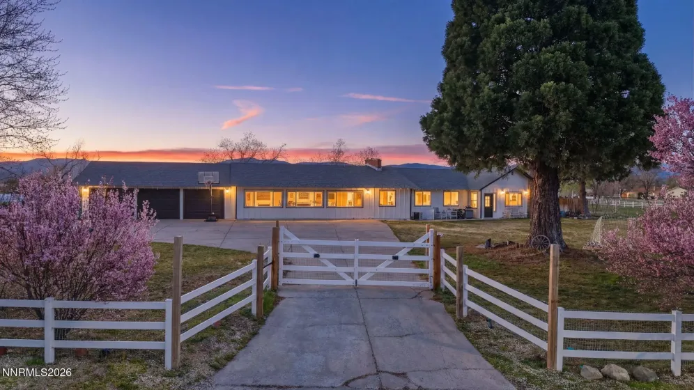 500 Sierra Manor, Reno, Nevada 89511, 3 Bedrooms Bedrooms, ,2 BathroomsBathrooms,Residential,Residential,Sierra Manor,260003066