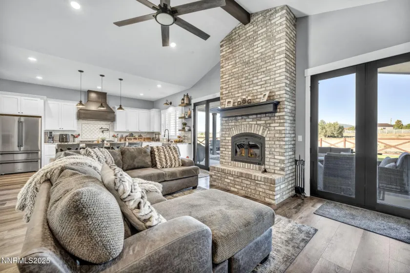 1409 Hunters Point, Gardnerville, Nevada 89410, 4 Bedrooms Bedrooms, ,5 BathroomsBathrooms,Residential,Residential,Hunters Point,260003068