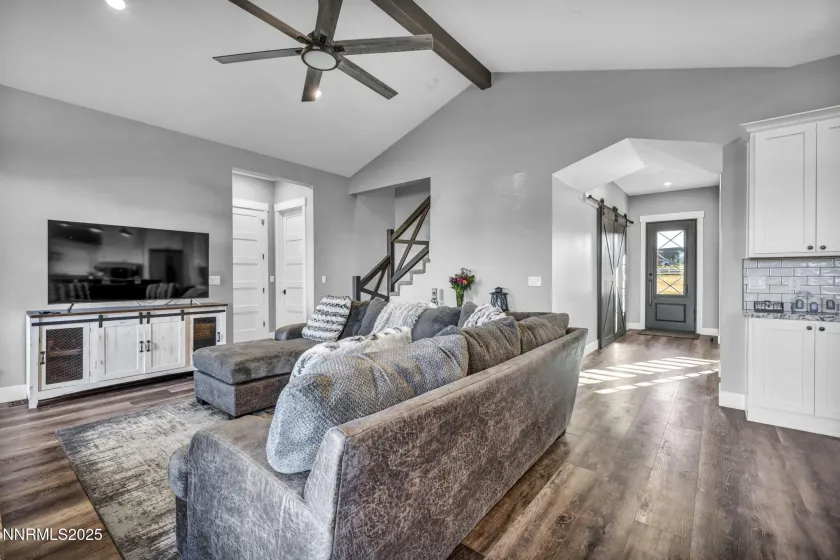 1409 Hunters Point, Gardnerville, Nevada 89410, 4 Bedrooms Bedrooms, ,5 BathroomsBathrooms,Residential,Residential,Hunters Point,260003068