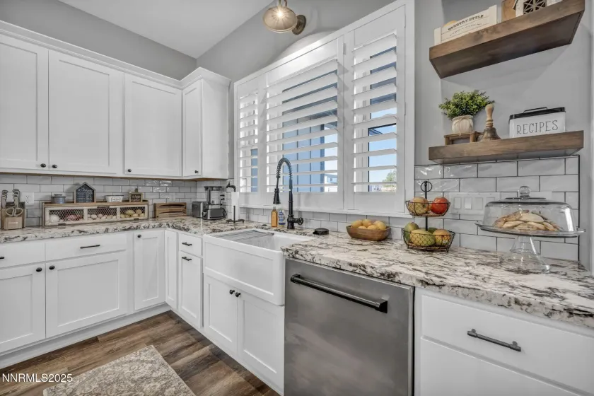 1409 Hunters Point, Gardnerville, Nevada 89410, 4 Bedrooms Bedrooms, ,5 BathroomsBathrooms,Residential,Residential,Hunters Point,260003068