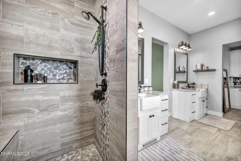 1409 Hunters Point, Gardnerville, Nevada 89410, 4 Bedrooms Bedrooms, ,5 BathroomsBathrooms,Residential,Residential,Hunters Point,260003068