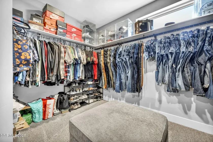 1409 Hunters Point, Gardnerville, Nevada 89410, 4 Bedrooms Bedrooms, ,5 BathroomsBathrooms,Residential,Residential,Hunters Point,260003068