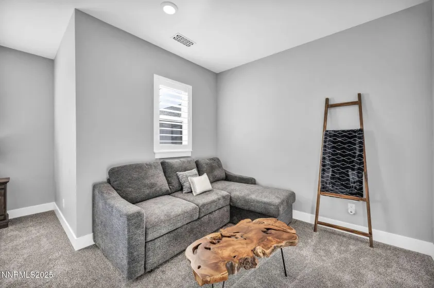 1409 Hunters Point, Gardnerville, Nevada 89410, 4 Bedrooms Bedrooms, ,5 BathroomsBathrooms,Residential,Residential,Hunters Point,260003068