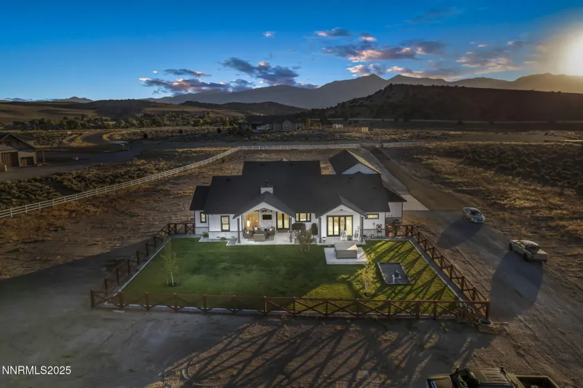 1409 Hunters Point, Gardnerville, Nevada 89410, 4 Bedrooms Bedrooms, ,5 BathroomsBathrooms,Residential,Residential,Hunters Point,260003068