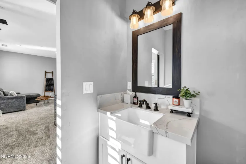 1409 Hunters Point, Gardnerville, Nevada 89410, 4 Bedrooms Bedrooms, ,5 BathroomsBathrooms,Residential,Residential,Hunters Point,260003068