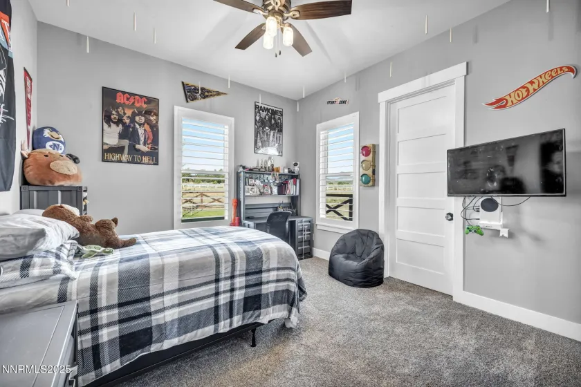 1409 Hunters Point, Gardnerville, Nevada 89410, 4 Bedrooms Bedrooms, ,5 BathroomsBathrooms,Residential,Residential,Hunters Point,260003068