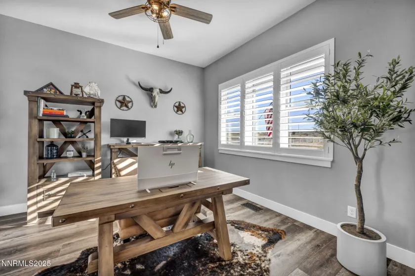 1409 Hunters Point, Gardnerville, Nevada 89410, 4 Bedrooms Bedrooms, ,5 BathroomsBathrooms,Residential,Residential,Hunters Point,260003068