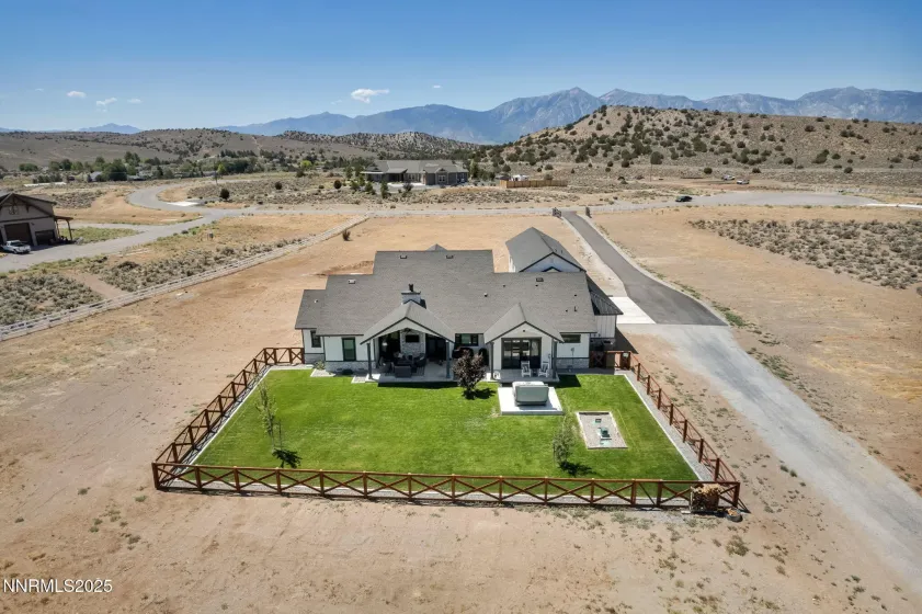 1409 Hunters Point, Gardnerville, Nevada 89410, 4 Bedrooms Bedrooms, ,5 BathroomsBathrooms,Residential,Residential,Hunters Point,260003068