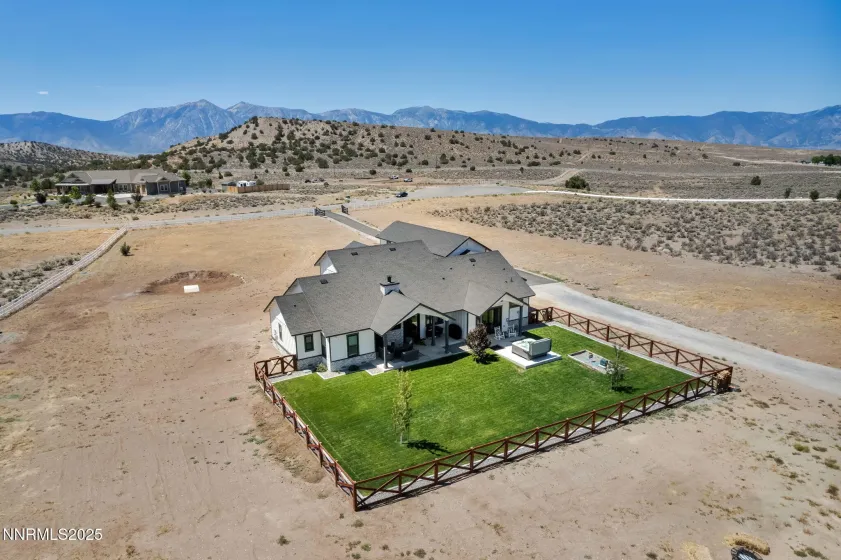 1409 Hunters Point, Gardnerville, Nevada 89410, 4 Bedrooms Bedrooms, ,5 BathroomsBathrooms,Residential,Residential,Hunters Point,260003068