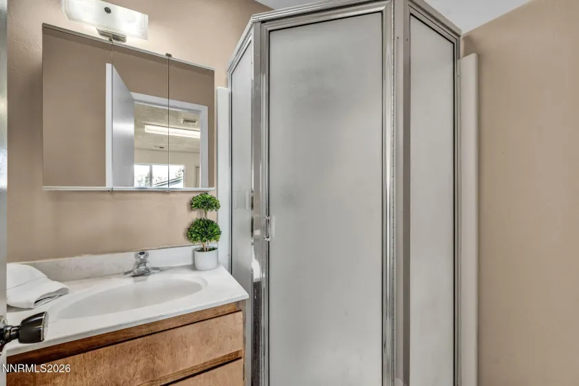 1575 Railroad, Carson City, Nevada 89701, 3 Bedrooms Bedrooms, ,3 BathroomsBathrooms,Residential,Residential,Railroad,260003070