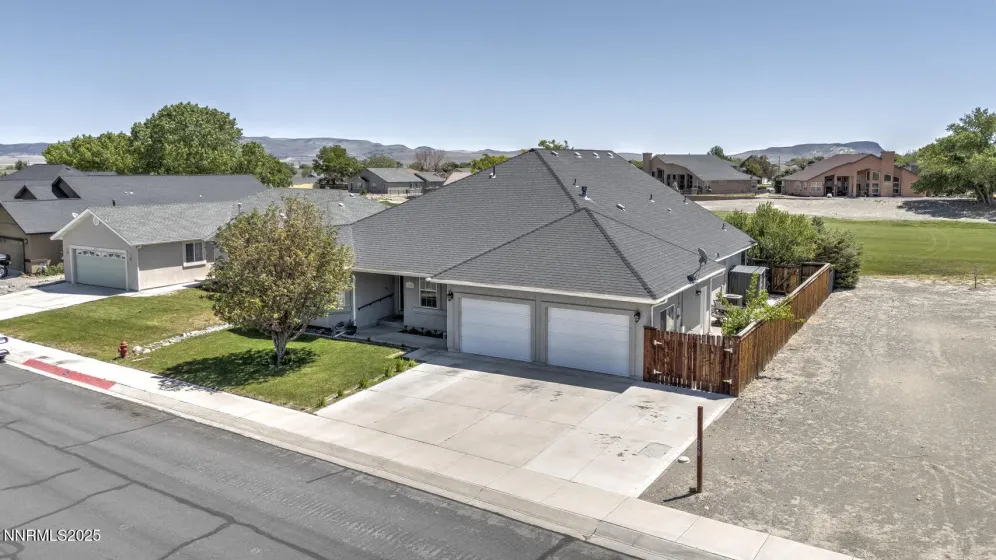 240 Mary Lou, Fernley, Nevada 89408, 3 Bedrooms Bedrooms, ,3 BathroomsBathrooms,Residential,Residential,Mary Lou,260003072