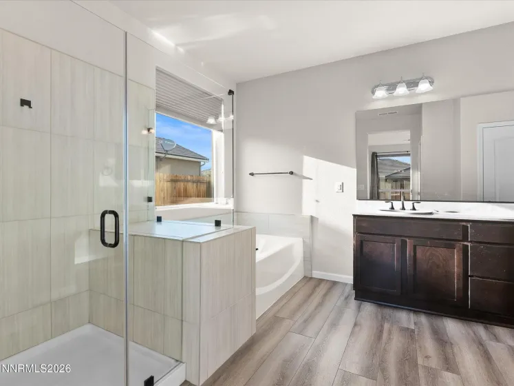 500 Coulee Meadow, Sparks, Nevada 89441, 3 Bedrooms Bedrooms, ,2 BathroomsBathrooms,Residential,Residential,Coulee Meadow,260003077