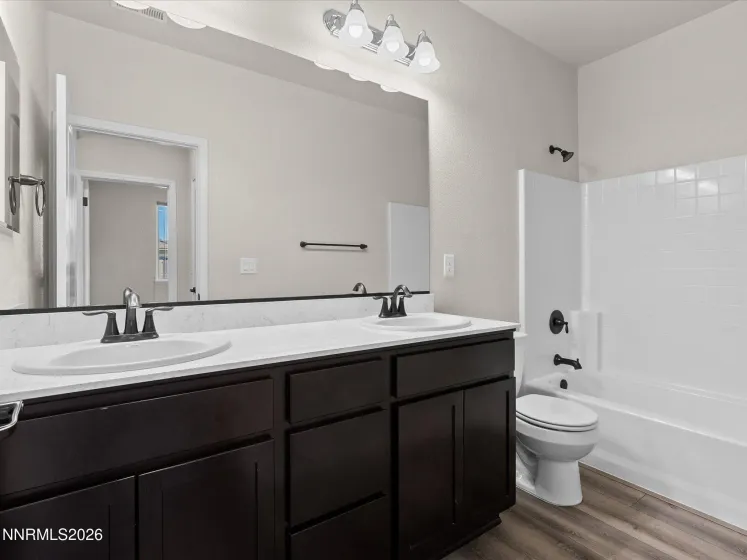 500 Coulee Meadow, Sparks, Nevada 89441, 3 Bedrooms Bedrooms, ,2 BathroomsBathrooms,Residential,Residential,Coulee Meadow,260003077