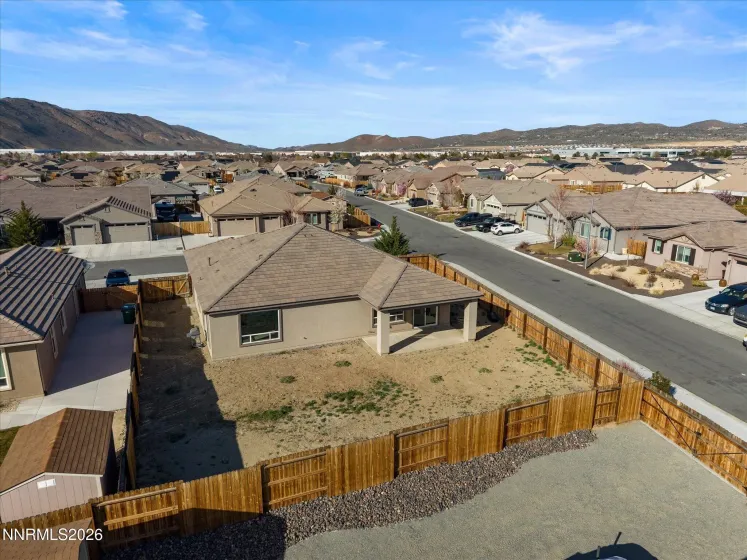 500 Coulee Meadow, Sparks, Nevada 89441, 3 Bedrooms Bedrooms, ,2 BathroomsBathrooms,Residential,Residential,Coulee Meadow,260003077