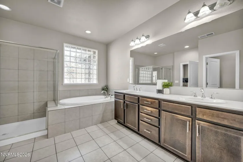 7004 Cassiopeia, Sparks, Nevada 89436, 4 Bedrooms Bedrooms, ,2 BathroomsBathrooms,Residential,Residential,Cassiopeia,260003079