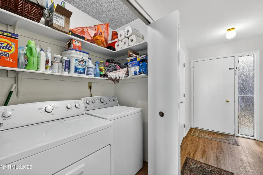 613 Smithridge, Reno, Nevada 89502, 2 Bedrooms Bedrooms, ,2 BathroomsBathrooms,Residential,Residential,Smithridge,260003081