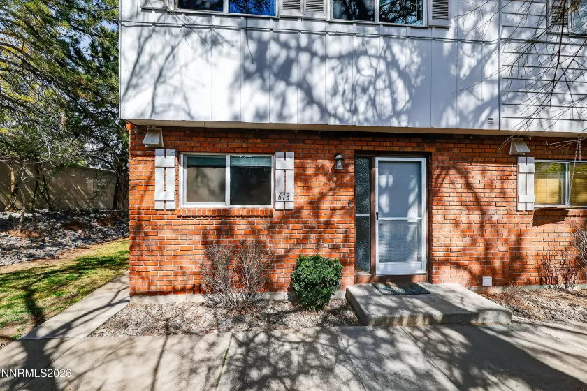 613 Smithridge, Reno, Nevada 89502, 2 Bedrooms Bedrooms, ,2 BathroomsBathrooms,Residential,Residential,Smithridge,260003081